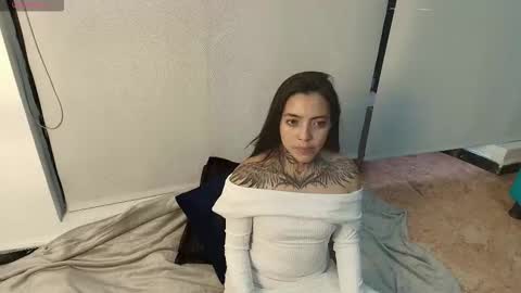 L I A M O N R O E online show from November 12, 11:43 am