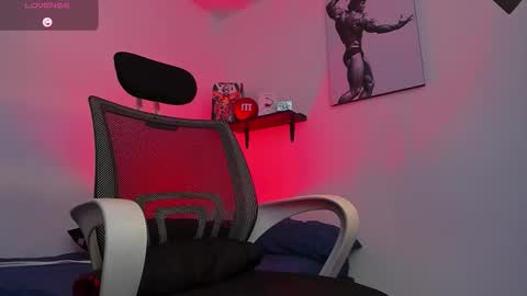 liam online show from November 11, 10:10 pm