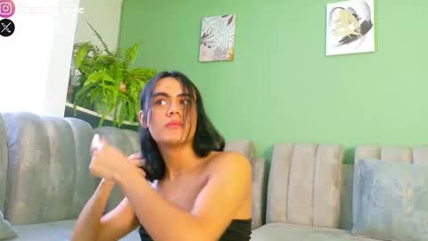 Snapshot of liamtaylor_ chatting on January 20, 10:04 pm Tell me Liam online show from January 20, 10:04 pm
