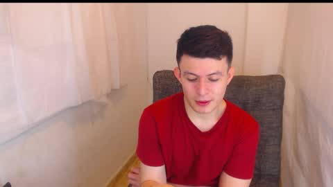 lian_eathan online show from January 14, 5:40 pm