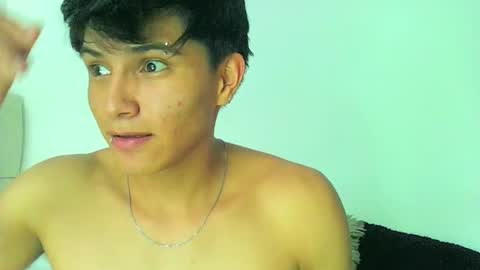 Snapshot of lian_y_dilan chatting on March 24, 10:15 pm lian_y_dilan online show from March 24, 10:15 pm