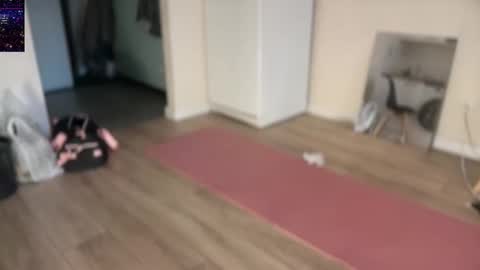 Snapshot of liana_8 chatting on February 20, 12:05 pm liana_8 online show from February 20, 12:05 pm