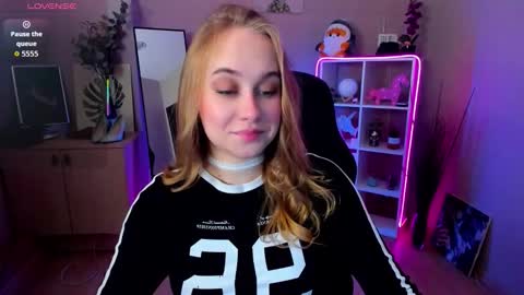 Liana online show from February 15, 2:41 am