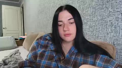 liana_diva online show from March 21, 5:27 pm