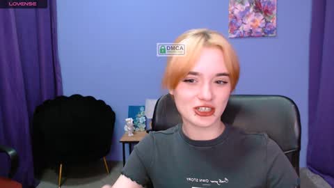 Little Liana  online show from January 16, 2:19 am