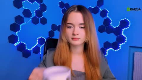 Little Liana  online show from November 30, 8:13 pm