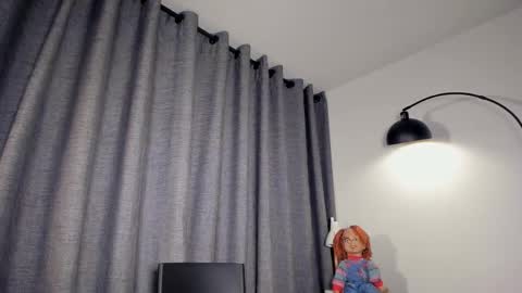 lianewhite online show from November 13, 12:20 am