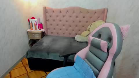 Snapshot of lianngrace chatting on January 17, 11:48 am Grace online show from January 17, 11:48 am