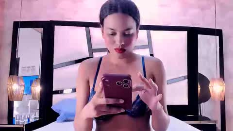 Lia obrien online show from January 11, 8:25 pm