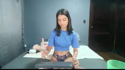 Snapshot of liaortiz69 chatting on January 24, 11:12 pm LiaOrtiz online show from January 24, 11:12 pm