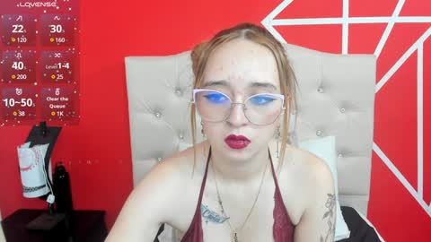 Lia Roberts online show from December 29, 3:13 pm