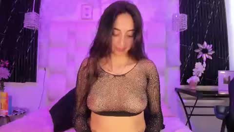 Snapshot of liarossi_ chatting on July 8, 5:39 pm liarossi_ online show from July 8, 5:39 pm