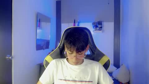 LIAR online show from May 17, 1:14 am