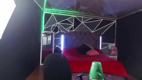 liastark19 online show from March 21, 12:48 am