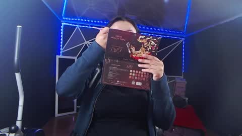 liastark19 online show from April 11, 12:26 am