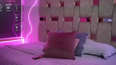 liasuaza online show from March 12, 12:22 pm