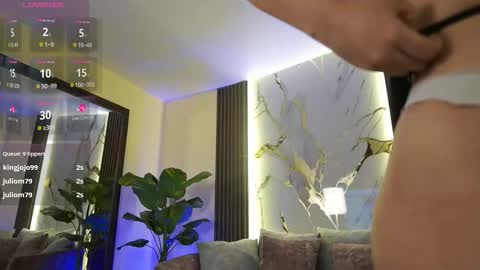 liawheeler online show from December 13, 7:53 pm