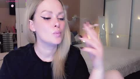 Libby online show from April 7, 9:10 am