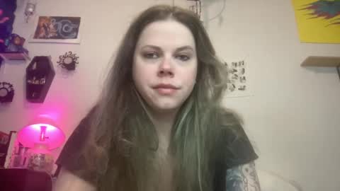 Snapshot of libbydeetzxxx chatting on January 14, 8:41 am Libby Deetz online show from January 14, 8:41 am