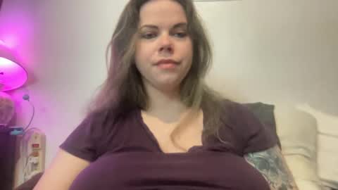 Snapshot of libbydeetzxxx chatting on January 24, 10:53 am Libby Deetz online show from January 24, 10:53 am