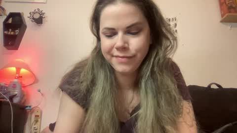 Snapshot of libbydeetzxxx chatting on February 12, 10:24 am Libby Deetz online show from February 12, 10:24 am
