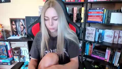 Anna online show from April 18, 9:35 am