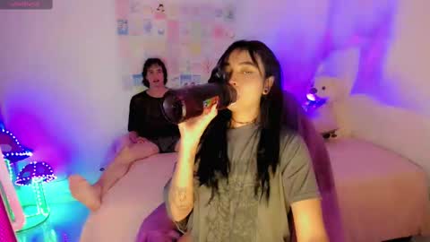 libressalvajes online show from December 10, 11:51 pm