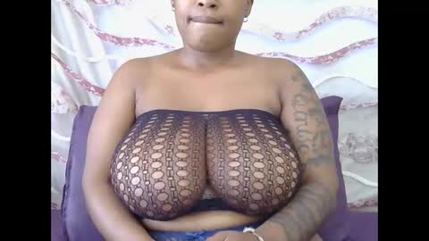 Snapshot of lickabletash98 chatting on January 25, 9:15 am lickabletash98 online show from January 25, 9:15 am