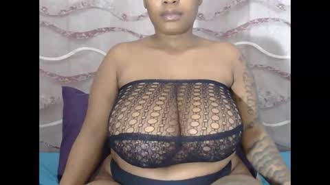 Snapshot of lickabletash98 chatting on October 20, 7:25 pm lickabletash98 online show from October 20, 7:25 pm