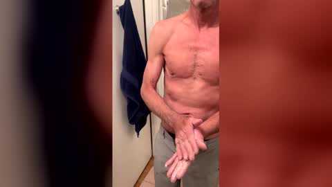 Snapshot of lickerboy721367 chatting on May 25, 4:07 am lickerboy721367 online show from May 25, 4:07 am