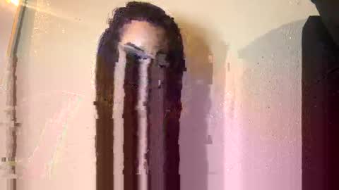 Snapshot of lickmelolliee chatting on January 31, 6:57 am AllieAustyn online show from January 31, 6:57 am