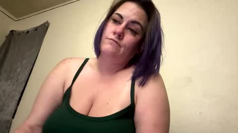 Snapshot of lickmelolliee chatting on February 28, 6:54 am AllieAustyn online show from February 28, 6:54 am