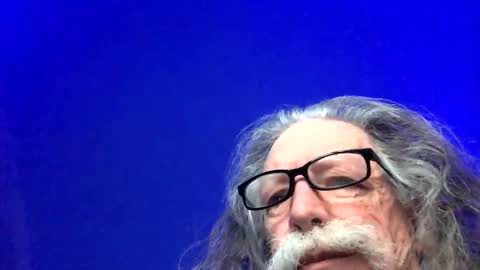 Snapshot of lickyouryoni chatting on December 27, 3:37 pm LickYourYoni online show from December 27, 3:37 pm