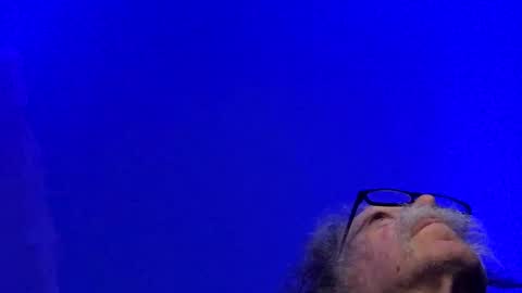 Snapshot of lickyouryoni chatting on December 31, 3:42 pm LickYourYoni online show from December 31, 3:42 pm