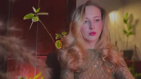 Snapshot of lierie chatting on February 28, 7:59 pm its my birthday today so im offline but id be so happy if you felt like sending me a birthday love while im away online show from February 28, 7:59 pm