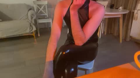 Snapshot of liferacw chatting on May 12, 7:22 pm SofieXxxDoll online show from May 12, 7:22 pm