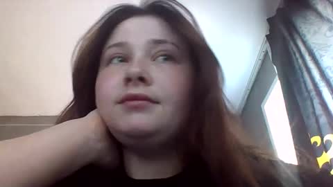 light_lunaa online show from June 7, 7:34 am