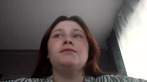light_lunaa online show from June 13, 2:15 pm