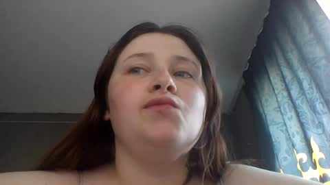 light_lunaa online show from June 19, 1:15 pm