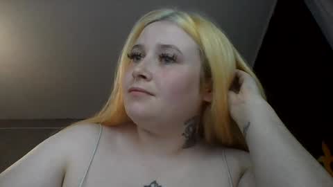 light_lunaa online show from July 6, 4:31 pm