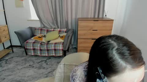 Snapshot of light_my_f1re chatting on April 19, 7:07 am Melissa online show from April 19, 7:07 am