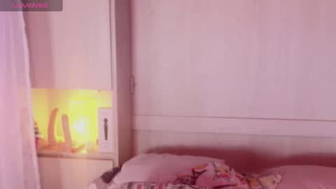         online show from February 18, 11:44 am