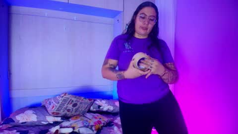         online show from February 24, 11:43 am