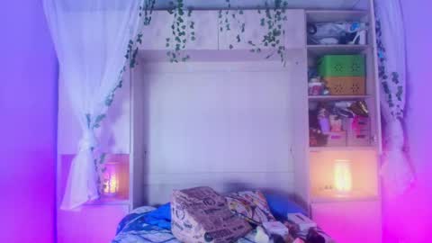         online show from September 20, 11:44 am