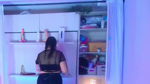         online show from September 25, 11:47 am