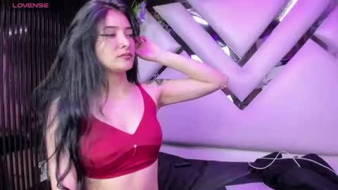 Snapshot of liinzy_rouse chatting on July 28, 4:39 pm Brittany online show from July 28, 4:39 pm