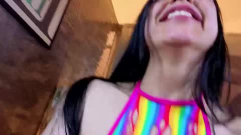 Snapshot of liisa_thompson_ chatting on June 4, 3:29 pm liisa_thompson_ online show from June 4, 3:29 pm
