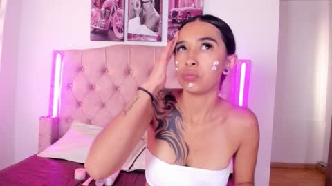 Snapshot of liittle__baby chatting on February 27, 12:05 pm Valery online show from February 27, 12:05 pm