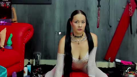 Snapshot of liittledollyx chatting on January 16, 1:15 pm Nini - online show from January 16, 1:15 pm