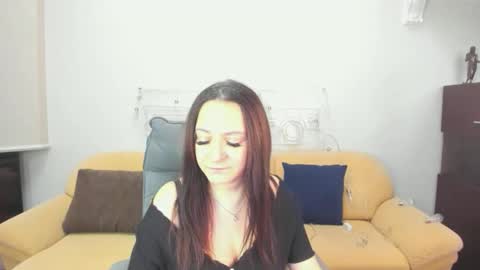 Snapshot of likaa_likaa chatting on December 19, 10:00 am Lika online show from December 19, 10:00 am